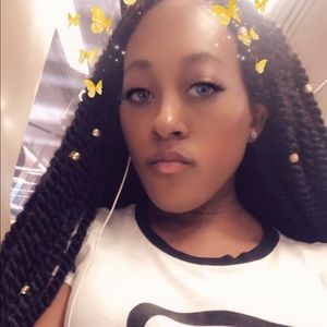 Meet your Posher, Ronekia